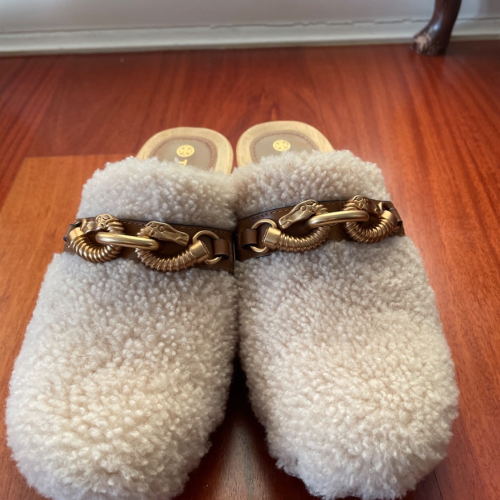 Clogs - Picture 2 of 2